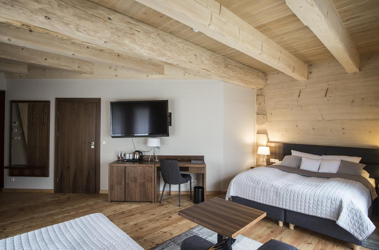 Deluxe Quadruple Room Balcony